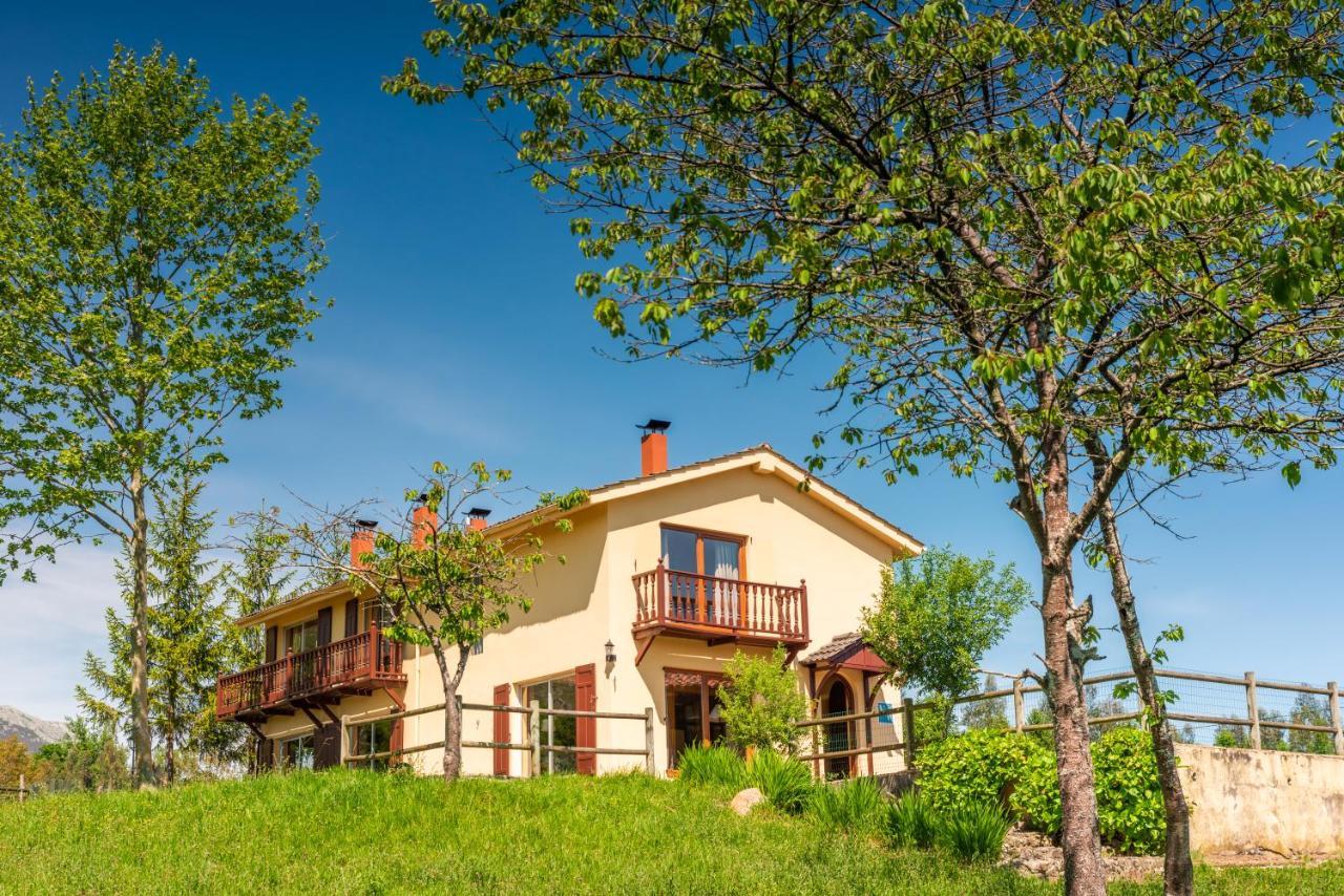 Гостевой дом Casa Oriental Сереседа Экстерьер фото